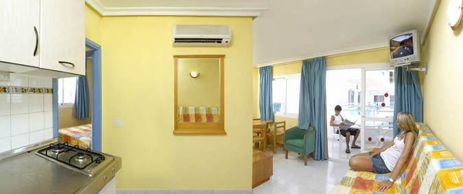 Apartamentos Mira Mola Figueretas Oda fotoğraf